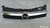 grila radiator Opel Astra H 200 lei 