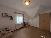 Casă individuală de închiriat în Florești, 250 mp utili, teren 1.000mp 