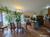 Casă individuală de închiriat în Florești, 250 mp utili, teren 1.000mp 