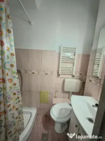 Aparatorii patriei etaj 1 micuta cocheta