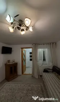 Ap 1 camera in zona Bucsinescu, la casa