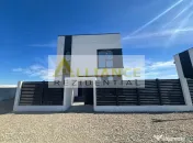 Casa Individuala - 4 camere - 300 MP TEREN-STR.MIORITA 