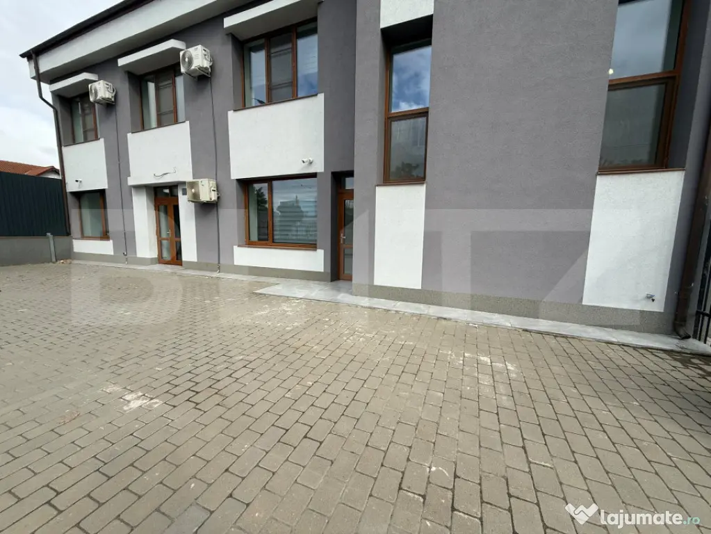 Spațiu comercial 200 mp | Bd. Muncii | Panou publicitar | 5 - Cluj-Napoca (Cluj)