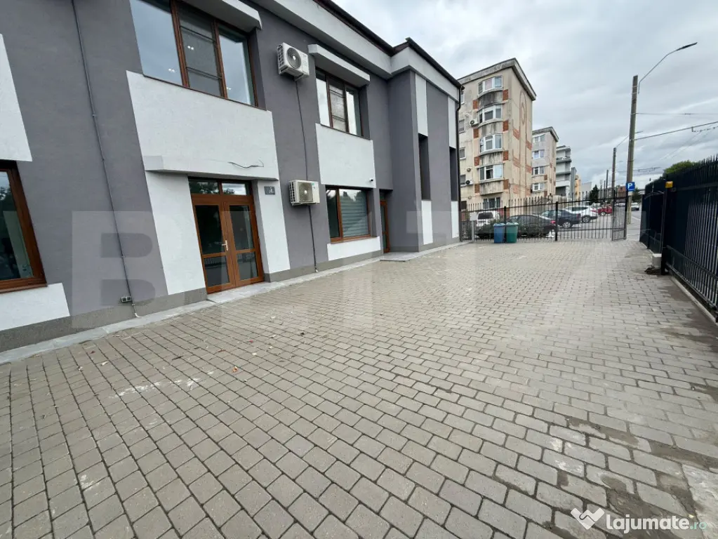 Spațiu comercial 200 mp | Bd. Muncii | Panou publicitar | 5 - Cluj-Napoca (Cluj)