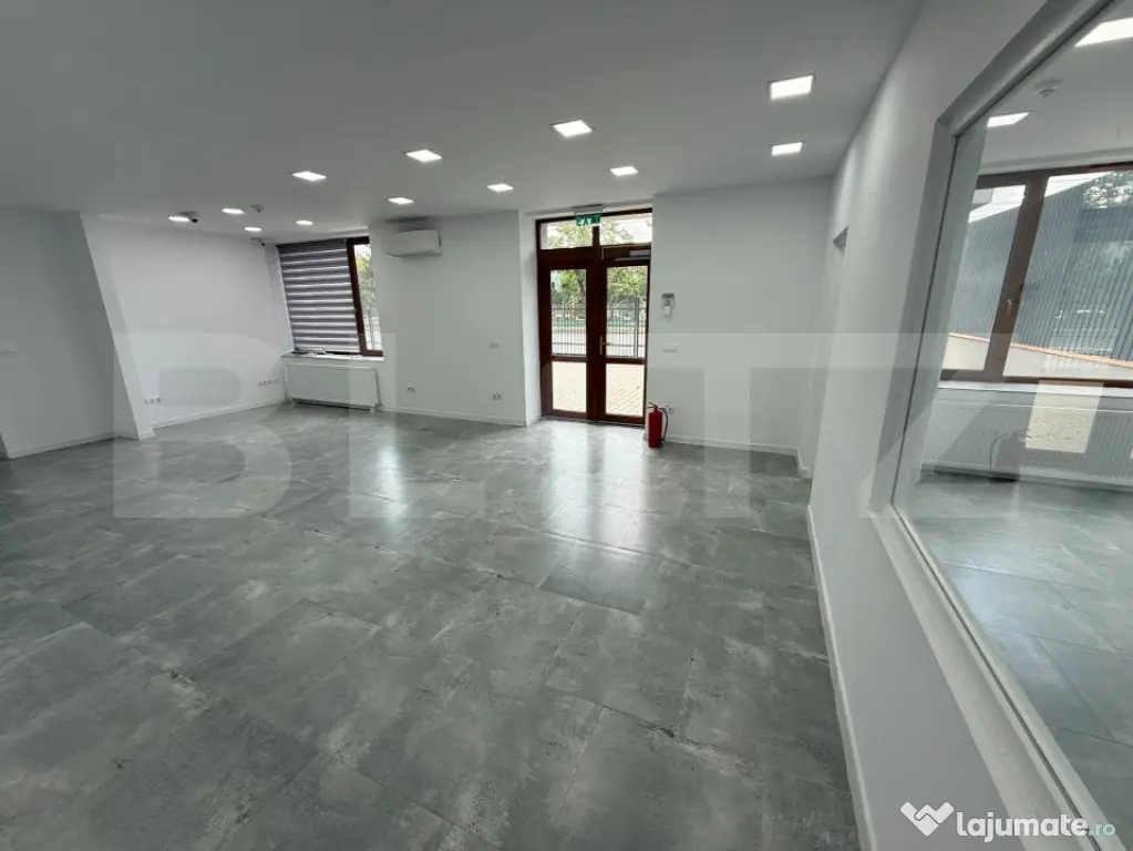 Spațiu comercial 200 mp | Bd. Muncii | Panou publicitar | 5 - Cluj-Napoca (Cluj)