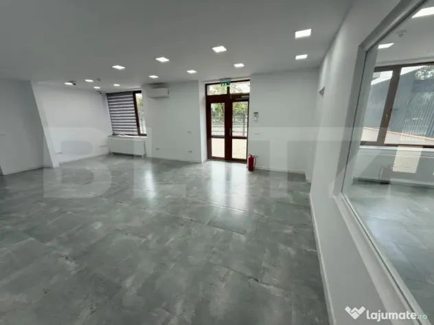 Spațiu comercial 200 mp | Bd. Muncii | Panou publicitar | 5 - Cluj-Napoca (Cluj)