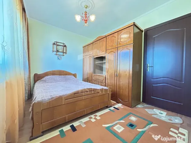 Ap. 3 camere decomandat Năvodari Str. Delfinului + loc parcare - Navodari (Constanta)