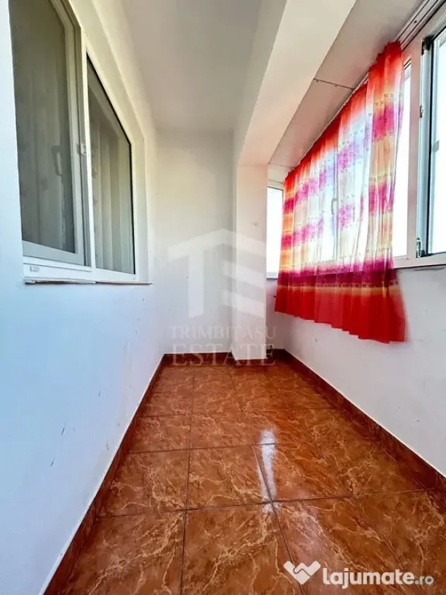 Ap. 3 camere decomandat Năvodari Str. Delfinului + loc parcare - Navodari (Constanta)