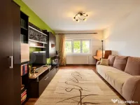 Apartament 3 camere,parter,2 bai,Cetate 