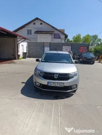 Vând Dacia Logan