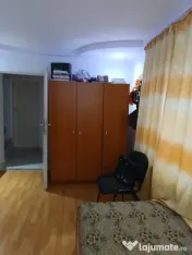 Loc în cameră 2 paturi pentru o fată la parter vilă, Centru 