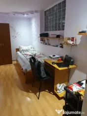 Loc în cameră 2 paturi pentru o fată la parter vilă, Centru 