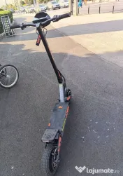 Trotineta electrica Kukirin G2 modelul 2026