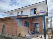 Duplex 4 camere - toate utilitatile - dormitor la parter 