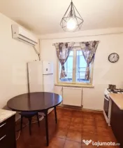Apartament 2 camere, 56 mp, centrala proprie, zona 1 Mai