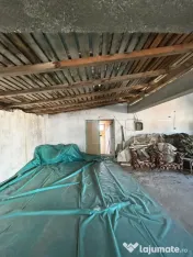 Spațiu comercial cu multiple încăperi, fost atelier, zon? 