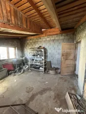 Spațiu comercial cu multiple încăperi, fost atelier, zon? 