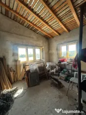 Spațiu comercial cu multiple încăperi, fost atelier, zon? 
