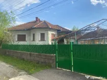 Vând casă în localitatea Livadia, comuna Baru