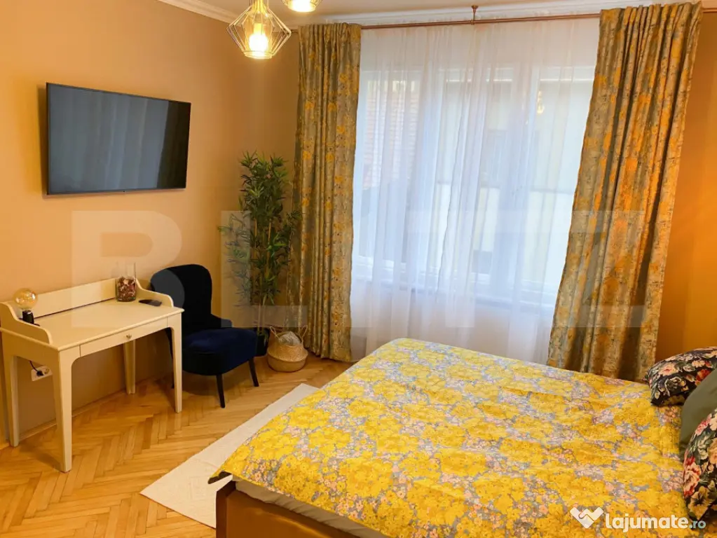 Clădire istorică consolidată, locuință sau business, ul