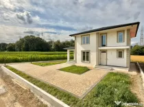 Casa individuala noua,5 camere, 480 mp teren, Horodnic de Jo
