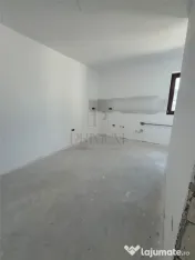 CASA SPATIOASA 4 DORMITOARE BUCATARIE INCHISA ZONA SERENA AS 