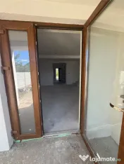 CASA SPATIOASA 4 DORMITOARE BUCATARIE INCHISA ZONA SERENA AS 
