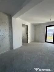 CASA SPATIOASA 4 DORMITOARE BUCATARIE INCHISA ZONA SERENA AS 
