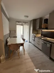 Apartament cu 3 camere 70 mp in Floresti zona Tineretului 