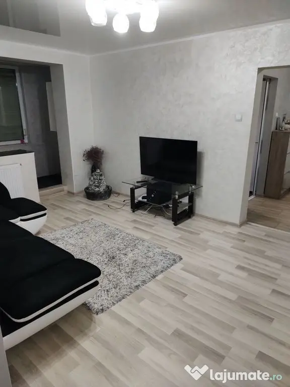 APARTAMENT 3 CAMERE – MICRO 17 – RENOVAT – ETAJ 3/4 – 64 MP - Galati (Galati)