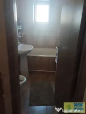 Anda, de vanzare apartament 2 camere, decomandat, gaze, mobilat 