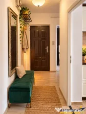 Apartament 2 camere, decomandat, balcon si parcare, Vlahuta