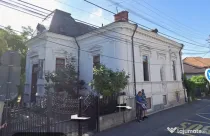 Imobil-Casa de închiriat Demisol si Parter–Ultracentral, Strada Arieș, Craiova