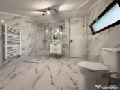 Casă P + M parte din duplex, 195 mp, teren 350 mp, Romaneș 