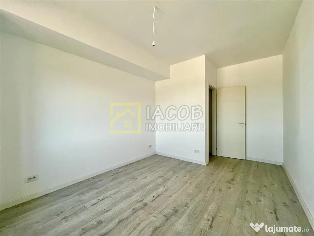 Iasi, Manta Rosie 16, apartamente 2 camere decomandate - Iasi (Brasov)
