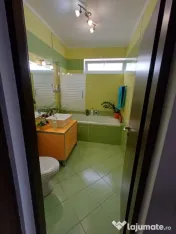 APARTAMENT 3 CAMERE,SPATIOS LUMINOS,UTILAT COMPLET