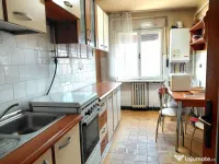 Apartament decomandat 3 camere etaj 3 Baia Mare Central 