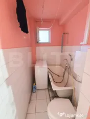 Apartament 3 camere, 46 mp + balcon 7,5 mp , etaj 3/4 , Gojd 