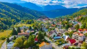 Casă de Vacanta/ Familie/ cu Poveste-Azuga/ Piscina interioara!