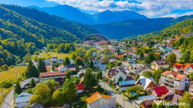 Casă de Vacanta/ Familie/ cu Poveste-Azuga/ Piscina interioara! - Azuga (Prahova)