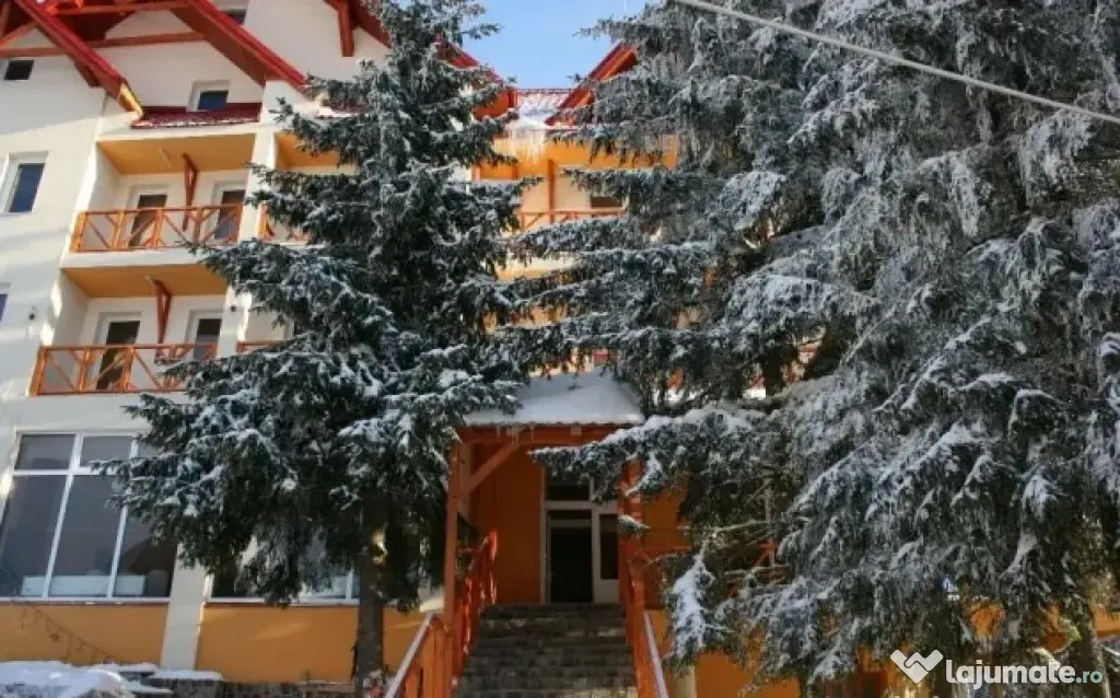 Pensiune de vanzare zona muntoasă - Paltinis (Sibiu)