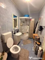 Apartament 2 camere, etaj 1, balcon, parcare privata,Eroilor Floresti 