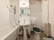 Apartament cu 3 camere, complet decomandat – Zona Bucovina