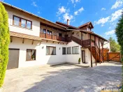 Vila impunatoare cu garaj si anexe, in inima orasului Sfantu 