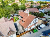 Vila impunatoare cu garaj si anexe, in inima orasului Sfantu 
