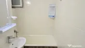 Inchiriez apartament 3 camere Deva, zona Licee,Titu Maiorescu, parter 