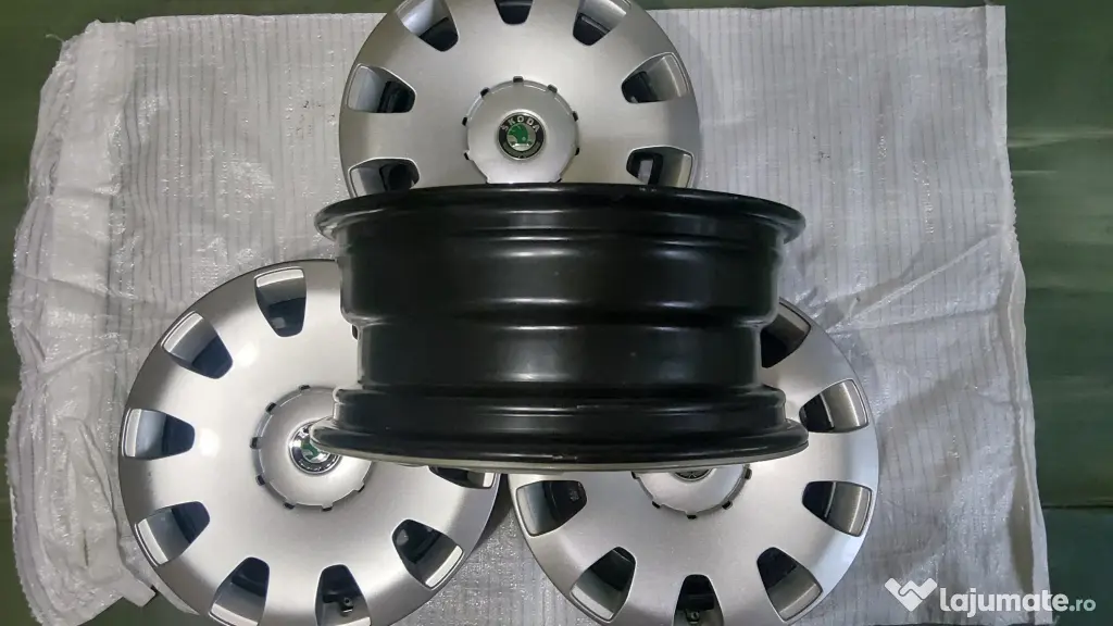 Vand set 4 jante otel NOI originale R15 5x100 + capace originale Skoda - 700 ron