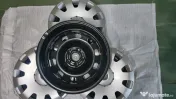 Vand set 4 jante otel NOI originale R15 5x100 + capace originale Skoda - 700 ron 