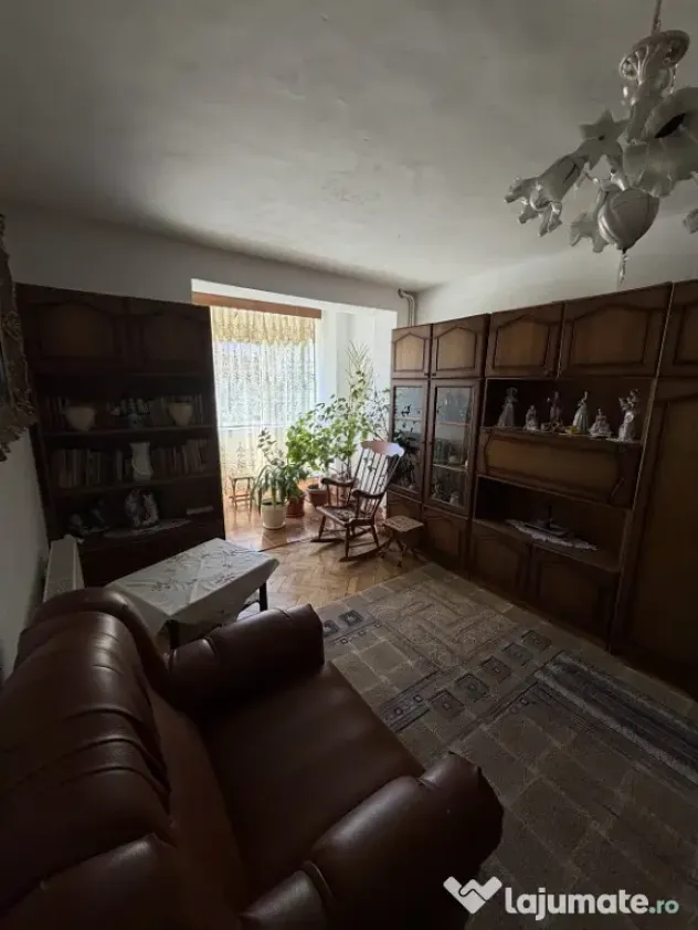 Apartament 3 camere de vanzare, 70,5mp, Strada Tudor Vladimirescu