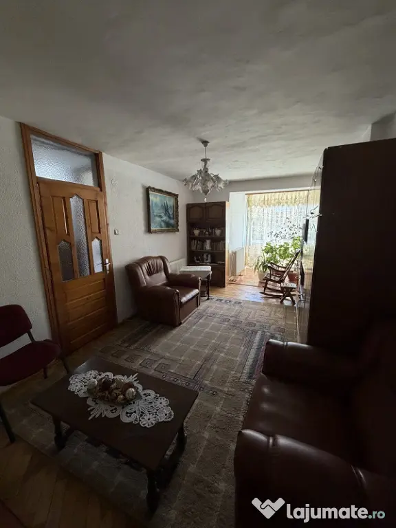 Apartament 3 camere de vanzare, 70,5mp, Strada Tudor Vladimirescu